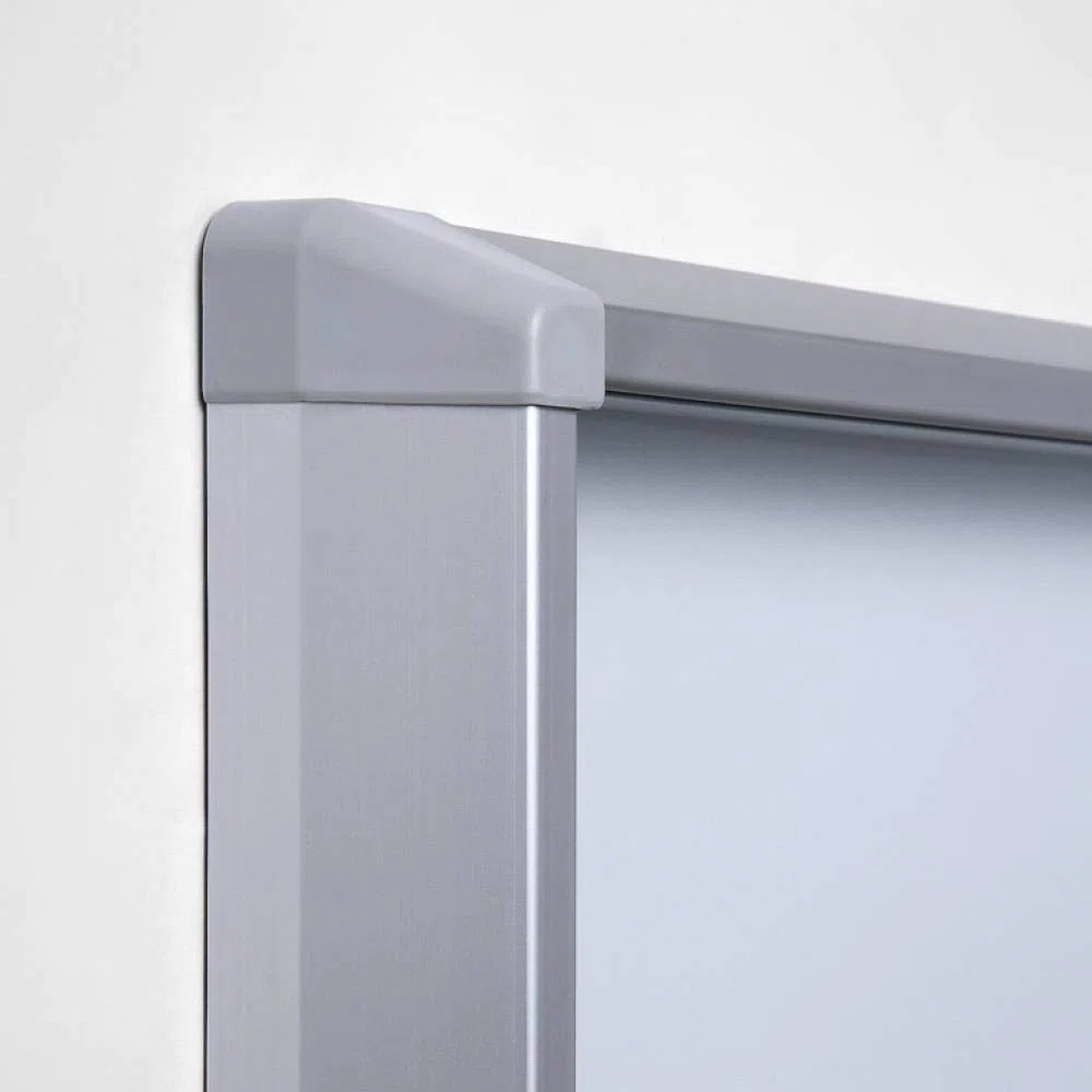 Tablero de anuncios con cerradura para interior con puertas correderas (parte trasera de metal, 10 x A4)
